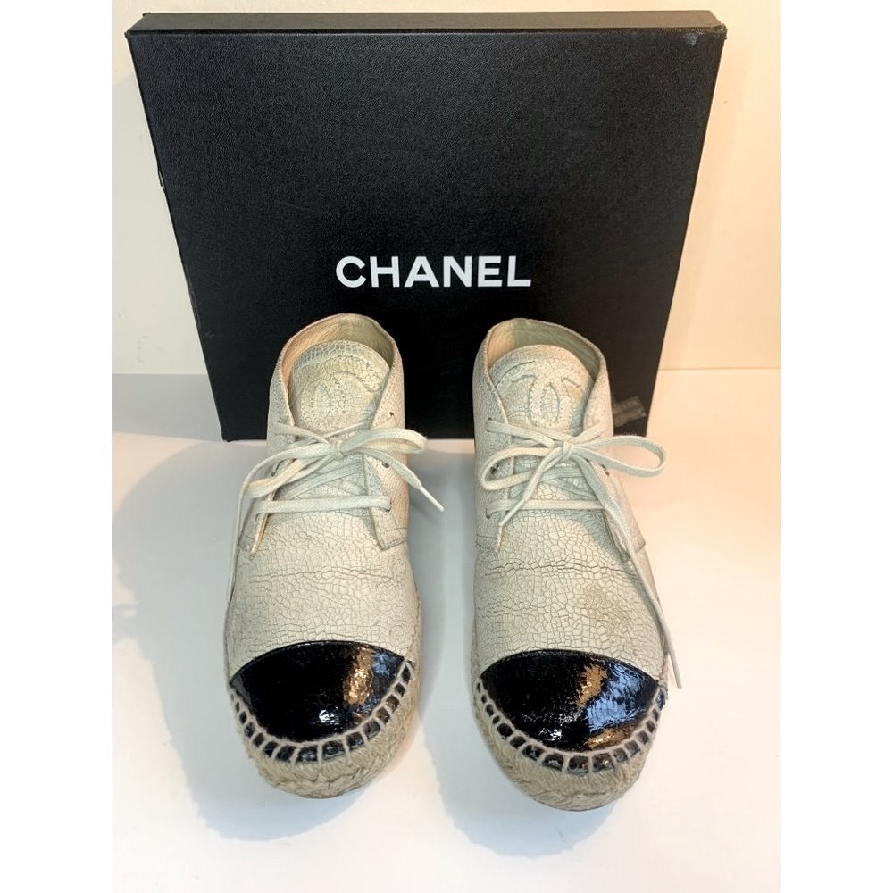 CHANEL Crackled Leather Espadrille High Top Shoe Size EU 38 US 8